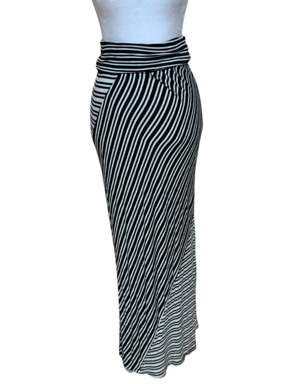 Long Striped Boho Maxi Skirt Black And White,| Joe B Benbasset Size M